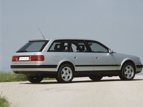 Характеристики автомобиля Audi 100 2.0 AT S (12.1990 - 01.1995): фото, вместимость, скорость, двигатель, топливо, масса, отзывы