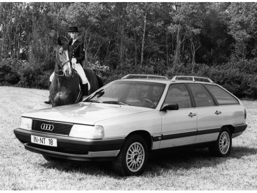 Характеристики автомобиля Audi 100 2.0 AT (02.1986 - 12.1987): фото, вместимость, скорость, двигатель, топливо, масса, отзывы