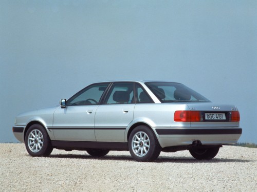 Характеристики автомобиля Audi 80 1.9 TD MT Base (11.1991 - 08.1995): фото, вместимость, скорость, двигатель, топливо, масса, отзывы