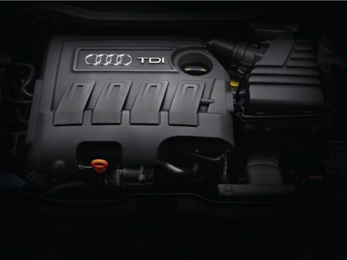Характеристики автомобиля Audi A1 1.6 TDI MT Attraction (11.2011 - 10.2014): фото, вместимость, скорость, двигатель, топливо, масса, отзывы