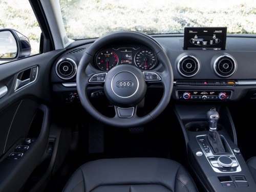 Характеристики автомобиля Audi A3 1.8 TFSI S Tronic Premium Plus (01.2014 - 03.2016): фото, вместимость, скорость, двигатель, топливо, масса, отзывы