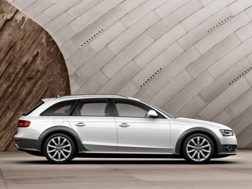 Характеристики автомобиля Audi A4 allroad quattro 2.0 TDI MT quattro (05.2012 - 04.2013): фото, вместимость, скорость, двигатель, топливо, масса, отзывы