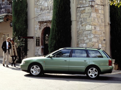 Характеристики автомобиля Audi A4 1.9 DI MT (03.1996 - 07.1996): фото, вместимость, скорость, двигатель, топливо, масса, отзывы