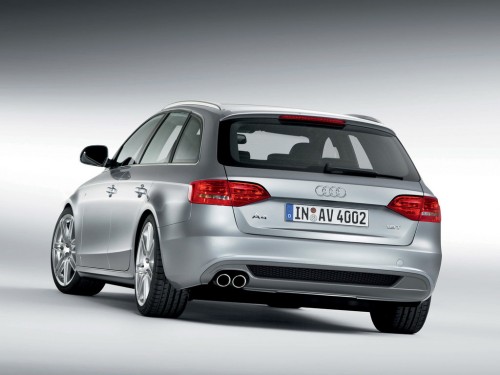 Характеристики автомобиля Audi A4 1.8 TFSI MT Ambition (02.2008 - 10.2011): фото, вместимость, скорость, двигатель, топливо, масса, отзывы