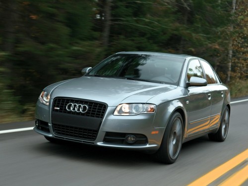 Характеристики автомобиля Audi A4 2.0 TFSI MT (03.2005 - 01.2008): фото, вместимость, скорость, двигатель, топливо, масса, отзывы