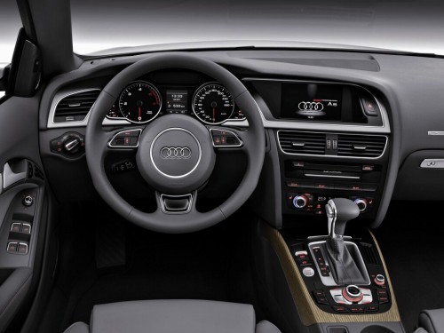 Характеристики автомобиля Audi A5 1.8 TFSI Multitronic (07.2011 - 04.2015): фото, вместимость, скорость, двигатель, топливо, масса, отзывы