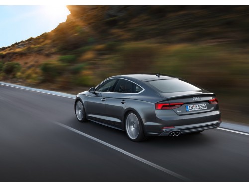 Характеристики автомобиля Audi A5 2.0 40 TFSI S tronic Advance (03.2019 - 07.2020): фото, вместимость, скорость, двигатель, топливо, масса, отзывы