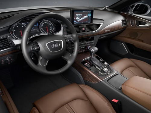 Характеристики автомобиля Audi A7 2.0 TFSI quattro S tronic Design (11.2015 - 05.2018): фото, вместимость, скорость, двигатель, топливо, масса, отзывы
