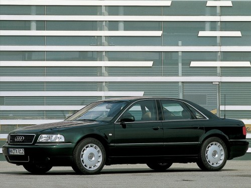 Характеристики автомобиля Audi A8 4.2 AT quattro Long (06.1999 - 10.2002): фото, вместимость, скорость, двигатель, топливо, масса, отзывы