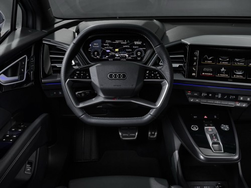Характеристики автомобиля Audi Q4 Sportback e-tron 77 kWh 40 E-tron (08.2021 - н.в.): фото, вместимость, скорость, двигатель, топливо, масса, отзывы