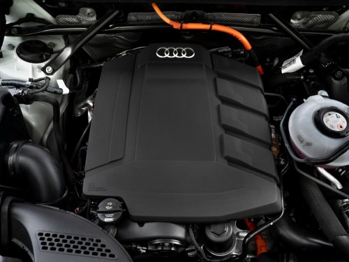 Характеристики автомобиля Audi Q5 2.0 40 TDI quattro S tronic Sport (01.2017 - 07.2020): фото, вместимость, скорость, двигатель, топливо, масса, отзывы