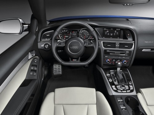 Характеристики автомобиля Audi RS5 4.2 FSI quattro S tronic (11.2012 - 07.2015): фото, вместимость, скорость, двигатель, топливо, масса, отзывы