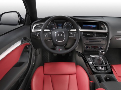Характеристики автомобиля Audi S5 4.2 FSI quattro MT (03.2007 - 09.2011): фото, вместимость, скорость, двигатель, топливо, масса, отзывы