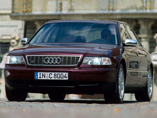 Характеристики автомобиля Audi S8 4.2 quattro MT (06.1996 - 05.1999): фото, вместимость, скорость, двигатель, топливо, масса, отзывы