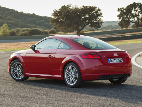 Характеристики автомобиля Audi TT 2.0 TFSI quattro S tronic (07.2014 - 06.2018): фото, вместимость, скорость, двигатель, топливо, масса, отзывы