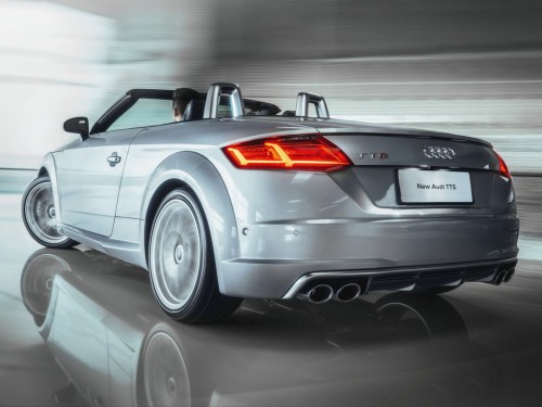 Характеристики автомобиля Audi TTS 2.0 TFSI quattro S tronic (12.2014 - 06.2018): фото, вместимость, скорость, двигатель, топливо, масса, отзывы