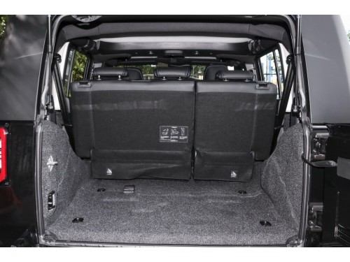 Характеристики автомобиля BAIC BJ40 2.0T AT AWD Meta 40 (08.2022 - н.в.): фото, вместимость, скорость, двигатель, топливо, масса, отзывы