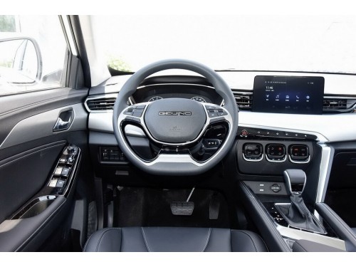 Характеристики автомобиля BAIC X3 1.5T CVT Glory (02.2021 - н.в.): фото, вместимость, скорость, двигатель, топливо, масса, отзывы
