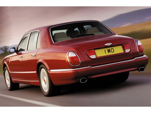 Характеристики автомобиля Bentley Arnage 4.4 AT Green Label (04.1998 - 08.2000): фото, вместимость, скорость, двигатель, топливо, масса, отзывы