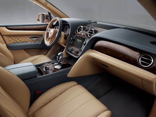 Характеристики автомобиля Bentley Bentayga 4.0 AT 4WD Bentayga V8 Design Series (01.2020 - 07.2020): фото, вместимость, скорость, двигатель, топливо, масса, отзывы