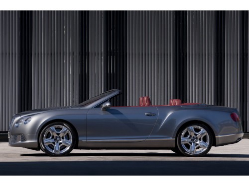 Характеристики автомобиля Bentley Continental GT 6.0 AT GTC Speed (10.2012 - 02.2014): фото, вместимость, скорость, двигатель, топливо, масса, отзывы