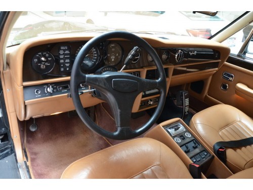 Характеристики автомобиля Bentley Eight 6.8 AT Eight (12.1991 - 01.1993): фото, вместимость, скорость, двигатель, топливо, масса, отзывы