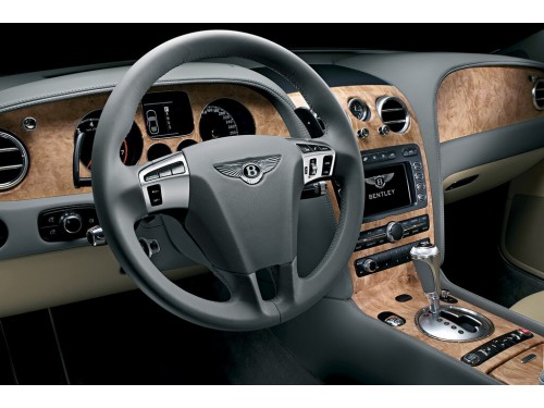 Характеристики автомобиля Bentley Flying Spur 6.0 AT Continental Flying Spur (07.2008 - 05.2013): фото, вместимость, скорость, двигатель, топливо, масса, отзывы