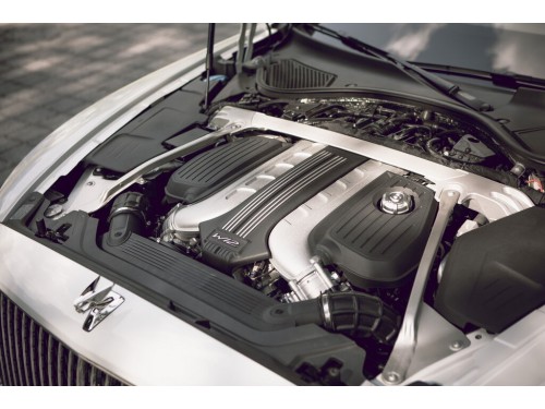 Характеристики автомобиля Bentley Flying Spur 4.0 SAT Flying Spur V8 Touring (10.2019 - н.в.): фото, вместимость, скорость, двигатель, топливо, масса, отзывы