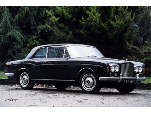 Характеристики автомобиля Bentley T-Series 6.8 AT T Mulliner Park Ward (09.1970 - 09.1971): фото, вместимость, скорость, двигатель, топливо, масса, отзывы