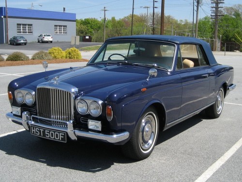 Характеристики автомобиля Bentley T-Series 6.2 AT T Mulliner Park Ward (05.1967 - 09.1970): фото, вместимость, скорость, двигатель, топливо, масса, отзывы