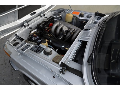 Характеристики автомобиля BMW 02 (E10) 1.8 MT 1802 (04.1971 - 12.1974): фото, вместимость, скорость, двигатель, топливо, масса, отзывы