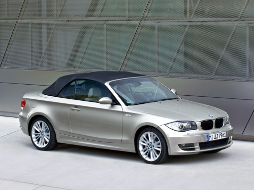 Характеристики автомобиля BMW 1-Series 125i MT (04.2008 - 03.2011): фото, вместимость, скорость, двигатель, топливо, масса, отзывы