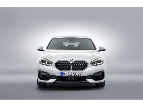 Характеристики автомобиля BMW 1-Series 116i MT Sport Line (11.2020 - н.в.): фото, вместимость, скорость, двигатель, топливо, масса, отзывы