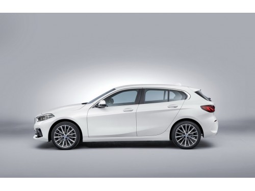 Характеристики автомобиля BMW 1-Series 116d MT Advantage (07.2019 - н.в.): фото, вместимость, скорость, двигатель, топливо, масса, отзывы