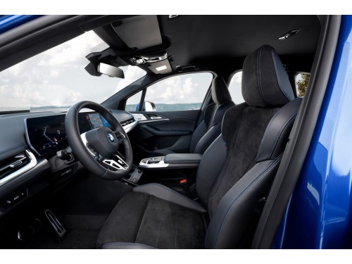 Характеристики автомобиля BMW 2-Series Active Tourer 218d DCT M Sport (11.2021 - н.в.): фото, вместимость, скорость, двигатель, топливо, масса, отзывы