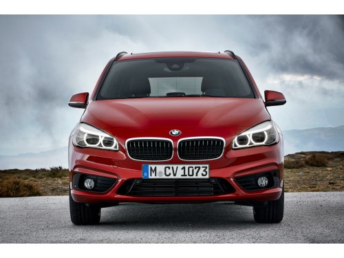 Характеристики автомобиля BMW 2-Series Gran Tourer 220d AT (02.2015 - 01.2018): фото, вместимость, скорость, двигатель, топливо, масса, отзывы