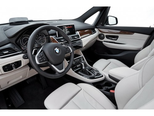 Характеристики автомобиля BMW 2-Series Gran Tourer 218i AT (02.2015 - 01.2018): фото, вместимость, скорость, двигатель, топливо, масса, отзывы