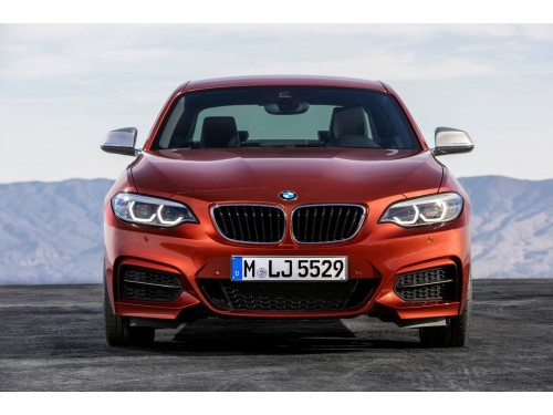 Характеристики автомобиля BMW 2-Series 218i MT Model Advantage (06.2017 - 01.2020): фото, вместимость, скорость, двигатель, топливо, масса, отзывы
