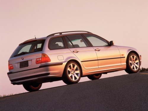 Характеристики автомобиля BMW 3-Series 325i MT (10.2000 - 08.2001): фото, вместимость, скорость, двигатель, топливо, масса, отзывы