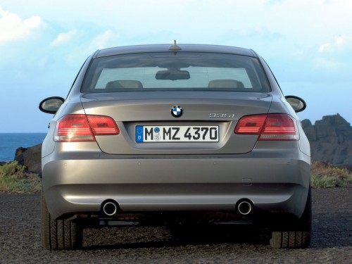 Характеристики автомобиля BMW 3-Series 335d AT (09.2006 - 02.2010): фото, вместимость, скорость, двигатель, топливо, масса, отзывы
