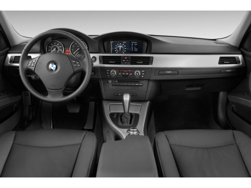 Характеристики автомобиля BMW 3-Series 328i AT (07.2006 - 02.2010): фото, вместимость, скорость, двигатель, топливо, масса, отзывы