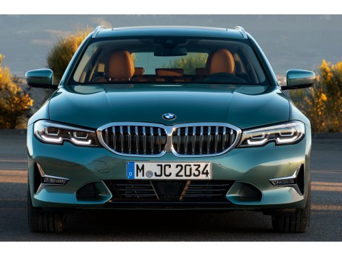 Характеристики автомобиля BMW 3-Series 318i AT Base (03.2020 - 06.2022): фото, вместимость, скорость, двигатель, топливо, масса, отзывы