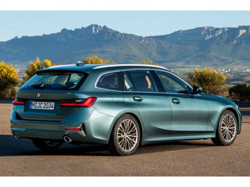 Характеристики автомобиля BMW 3-Series 318i AT Base (03.2020 - 06.2022): фото, вместимость, скорость, двигатель, топливо, масса, отзывы