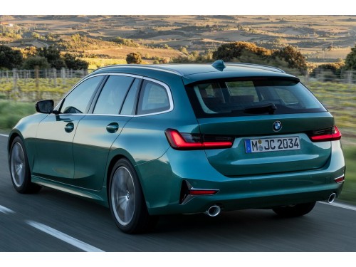 Характеристики автомобиля BMW 3-Series 318i AT Luxury (03.2020 - 06.2022): фото, вместимость, скорость, двигатель, топливо, масса, отзывы