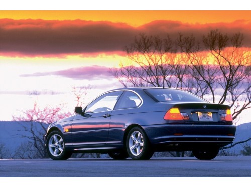 Характеристики автомобиля BMW 3-Series 323Ci MT (04.1999 - 09.2000): фото, вместимость, скорость, двигатель, топливо, масса, отзывы