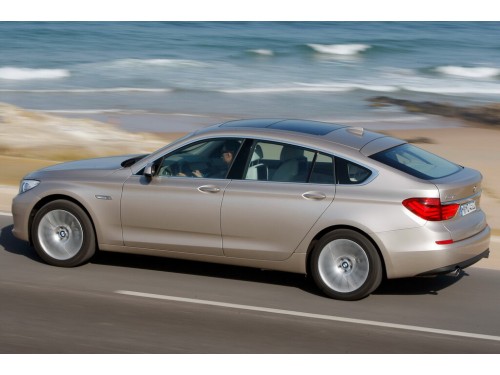 Характеристики автомобиля BMW 5-Series Gran Turismo 535d AT xDrive (07.2012 - 06.2013): фото, вместимость, скорость, двигатель, топливо, масса, отзывы