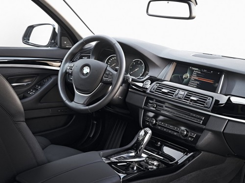 Характеристики автомобиля BMW 5-Series 520d AT xDrive (07.2014 - 02.2017): фото, вместимость, скорость, двигатель, топливо, масса, отзывы