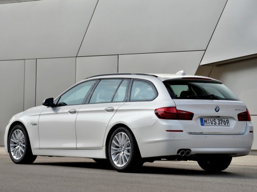 Характеристики автомобиля BMW 5-Series 518d AT (09.2013 - 06.2014): фото, вместимость, скорость, двигатель, топливо, масса, отзывы
