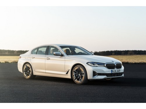 Характеристики автомобиля BMW 5-Series 530d AT xDrive M Sport Edition (05.2020 - 08.2021): фото, вместимость, скорость, двигатель, топливо, масса, отзывы