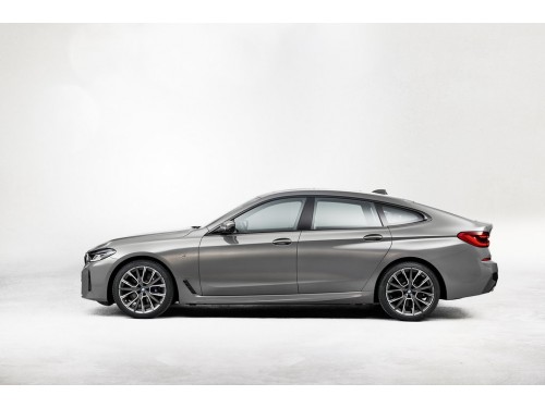 Характеристики автомобиля BMW 6-Series Gran Turismo 620d AT xDrive Luxury (05.2020 - 03.2023): фото, вместимость, скорость, двигатель, топливо, масса, отзывы